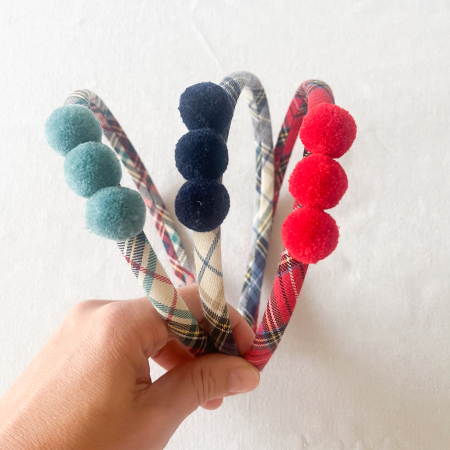 Haarreifen mit Pompoms
